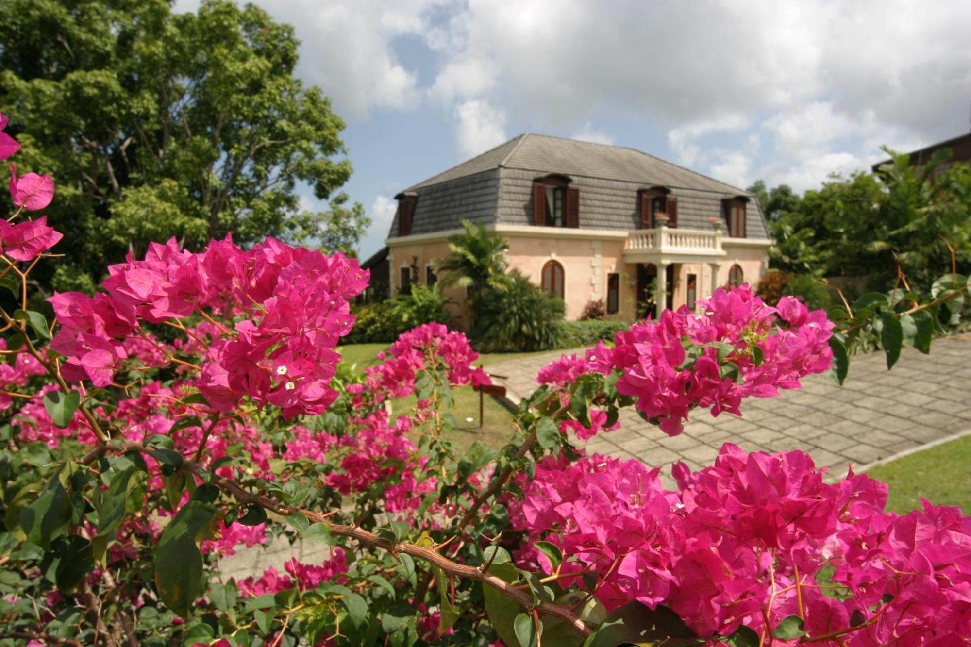 Villas At Stonehaven Black Rock Exterior photo